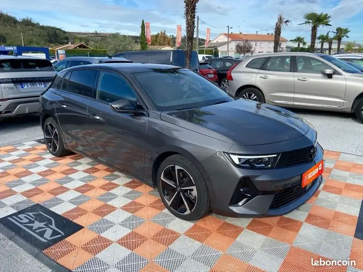 Opel Astra 2024 photo 3