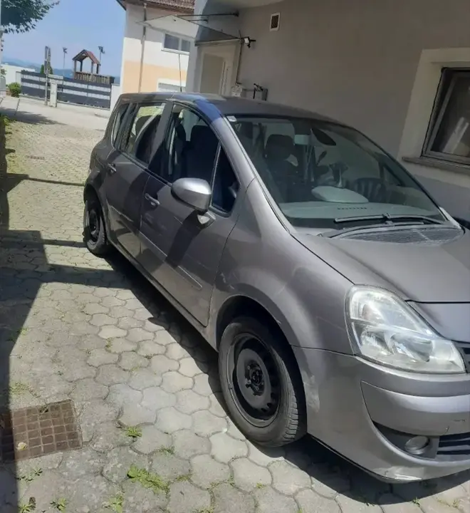 Renault Modus 2009 photo 2