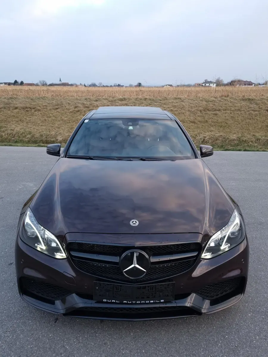 Mercedes-Benz E-Class 2010 photo 2