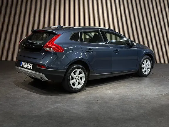 Volvo V40 Cross Country 2019 photo 4