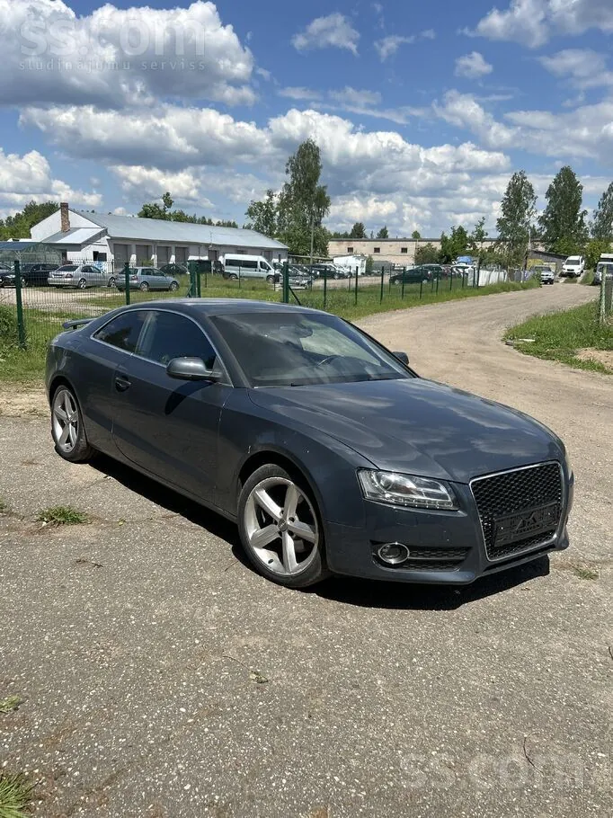 Audi A5 2010 photo 5