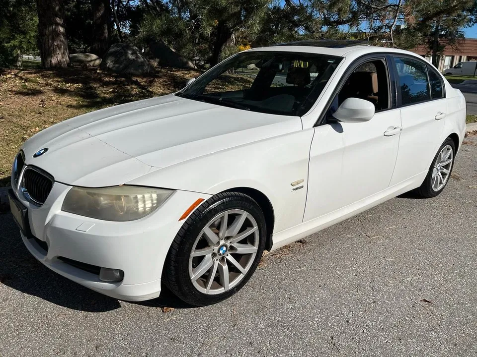 BMW 3 Series 2009 photo 4