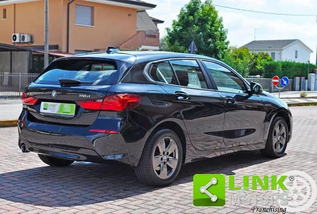 BMW 116D 2023 photo 4