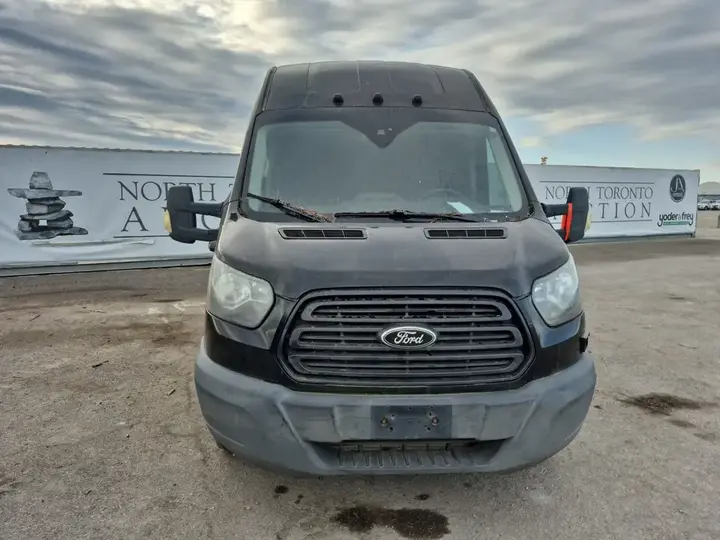 Ford Transit 2015 photo 2