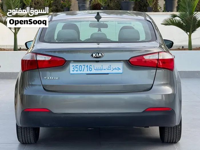 Kia Forte 2016 photo 4