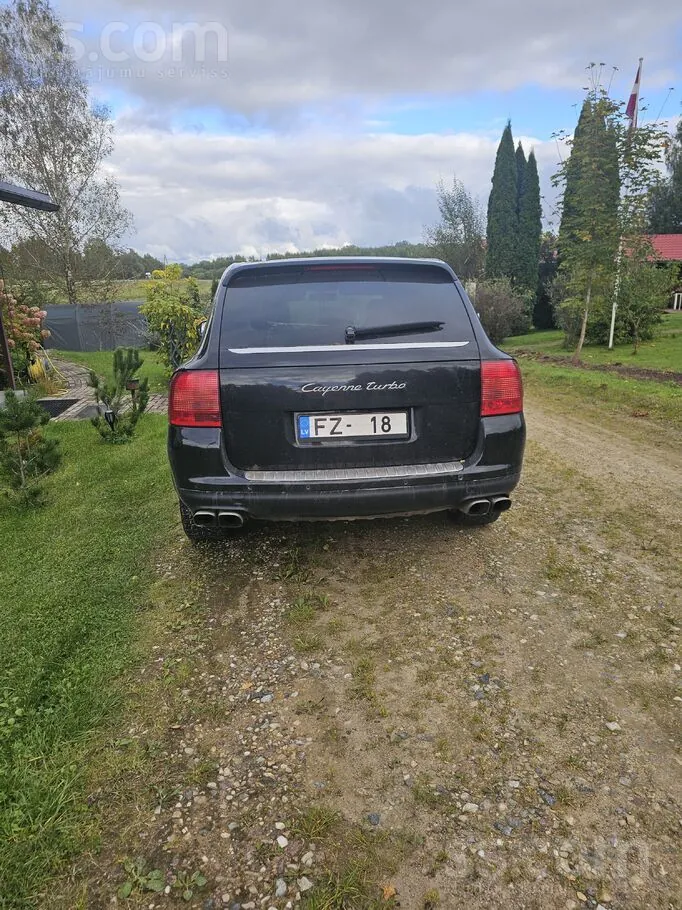 Porsche Cayenne 2004 photo 2