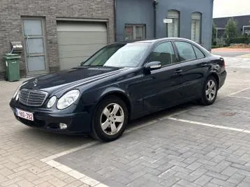 Mercedes-Benz E220