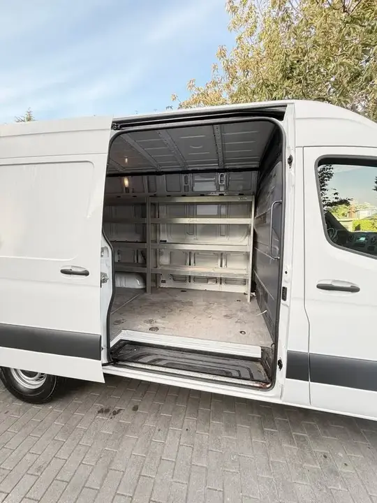 Mercedes-Benz Sprinter Van 2022 photo 5