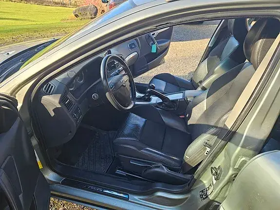 Volvo V70 2008 photo 4