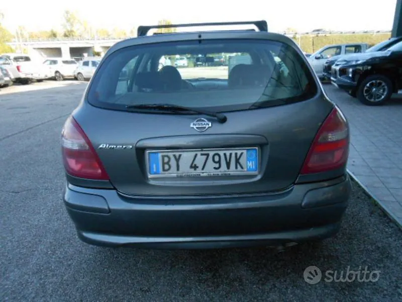 Nissan Almera 2002 photo 4