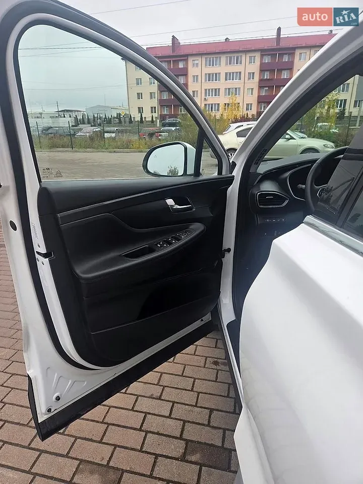 Hyundai Santa Fe 2023 photo 5