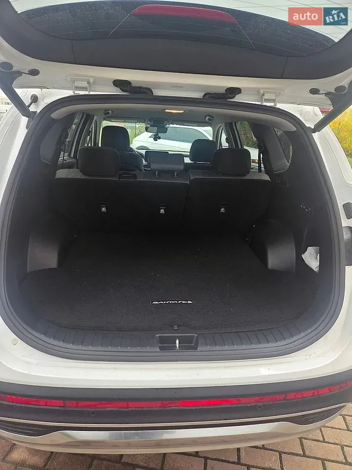 Hyundai Santa Fe 2023 photo 4