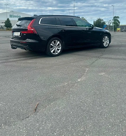 Volvo V60 2022 photo 5