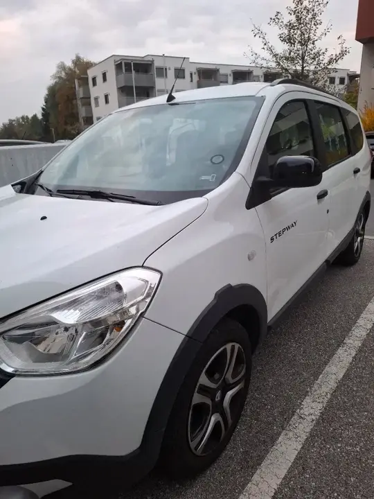 Dacia Lodgy