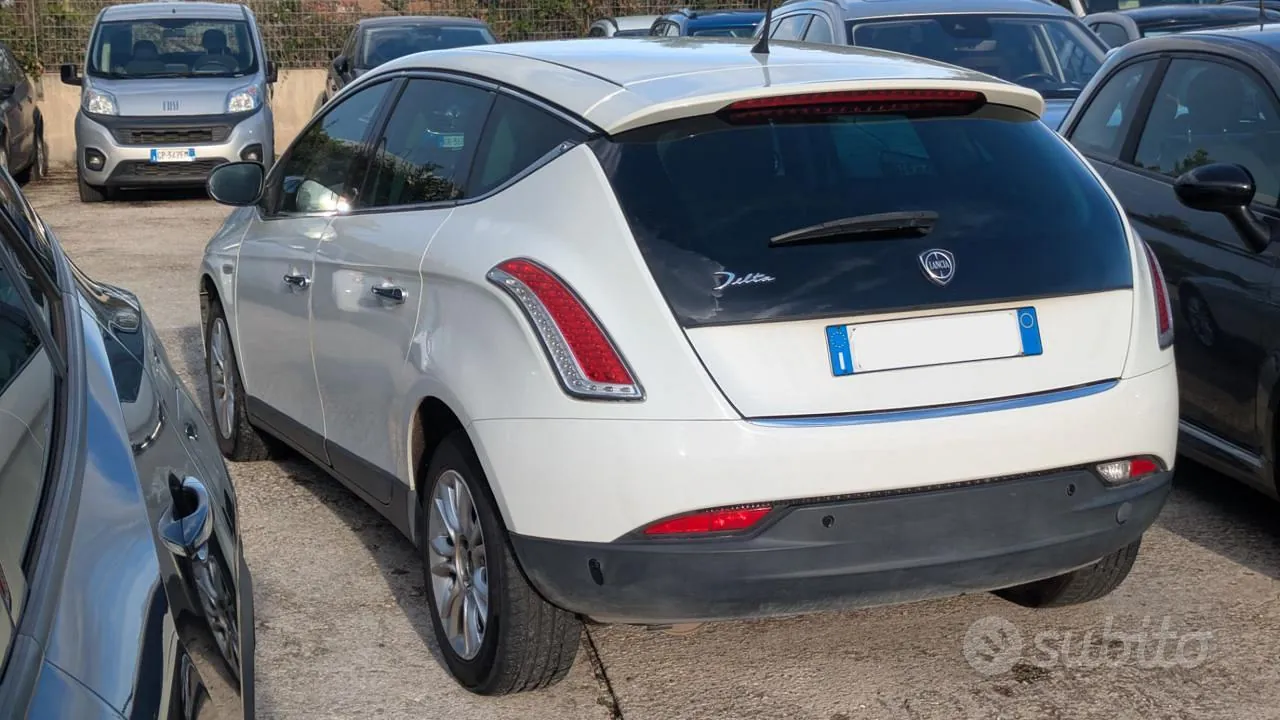 Lancia Delta 2013 photo 3