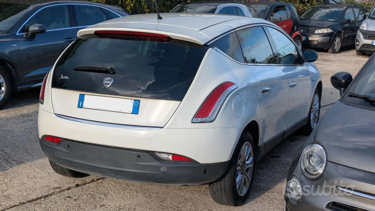 Lancia Delta 2013 photo 4