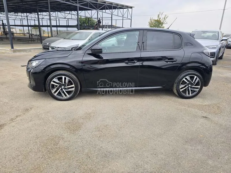 Peugeot 208 2023 photo 3