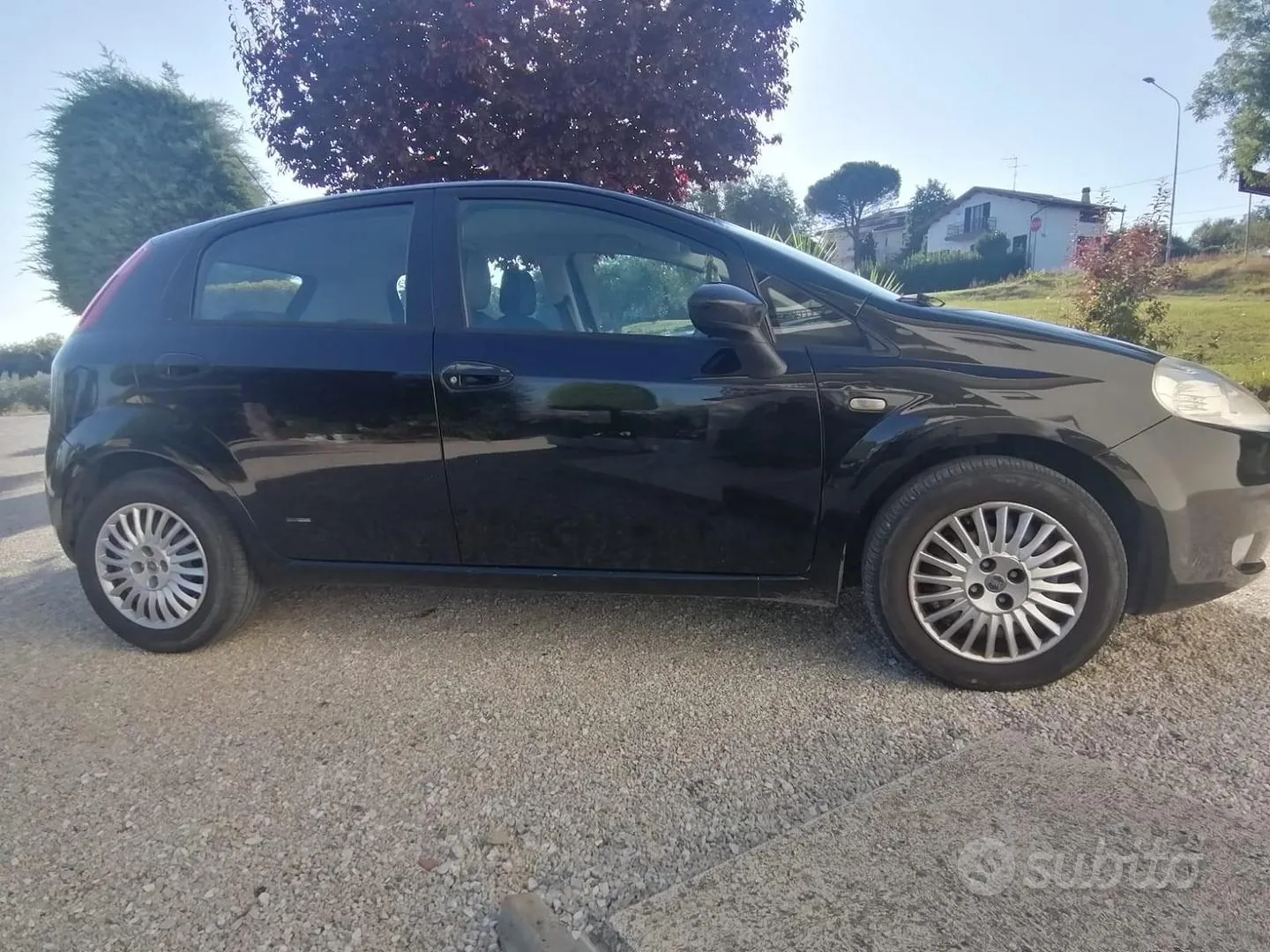 Fiat Grande Punto 2007 photo 2