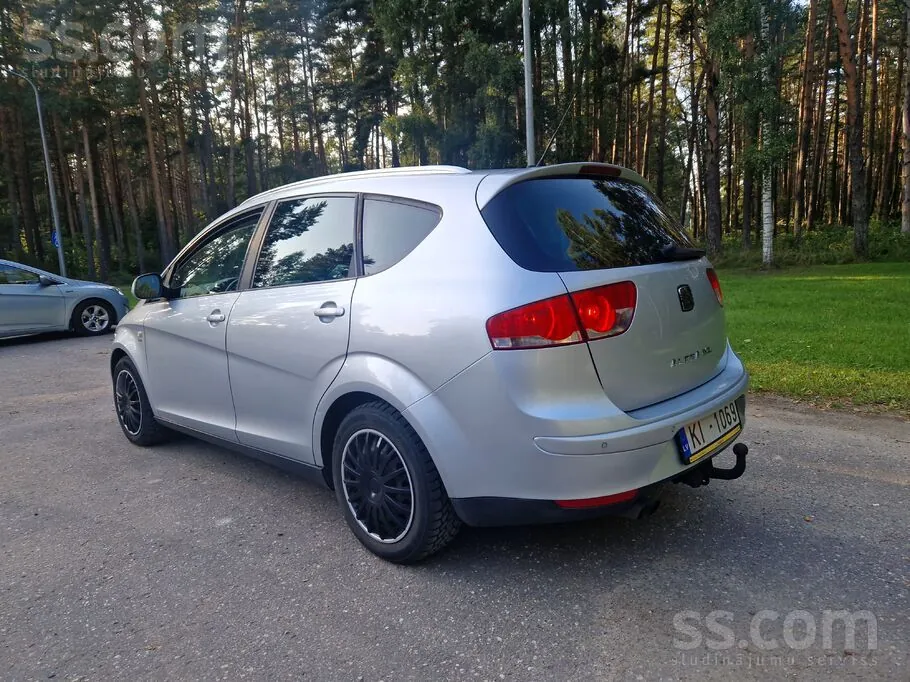 Seat Altea 2010 photo 2