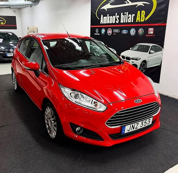 Ford Fiesta 2015 photo 2