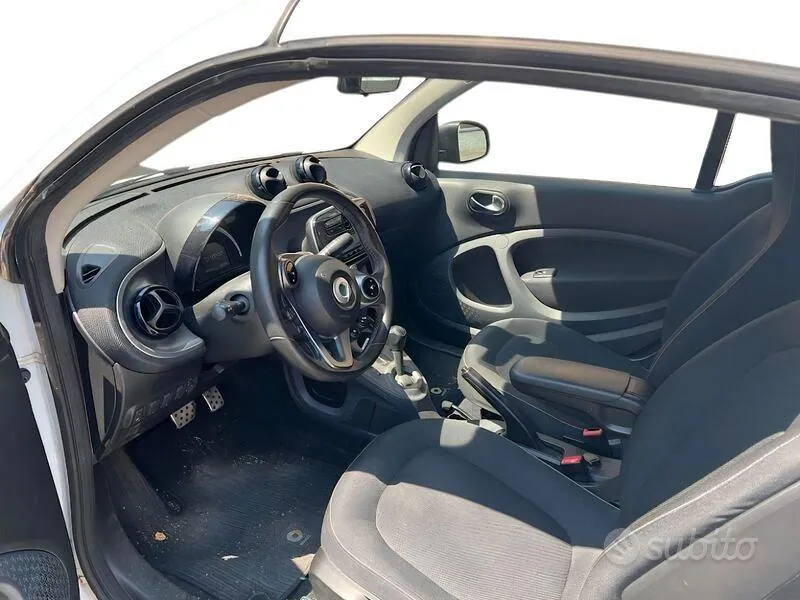 Smart Fortwo 2016 photo 5