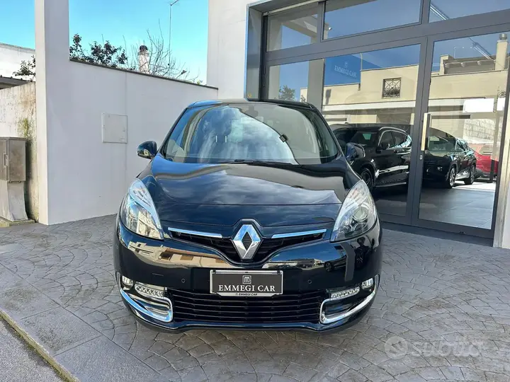 Renault Scenic 2013 photo 2