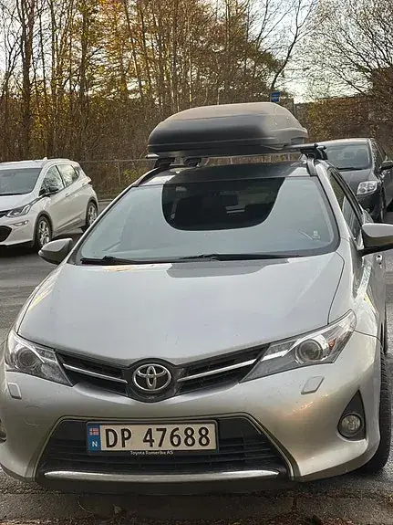 Toyota Auris 2014 photo 2
