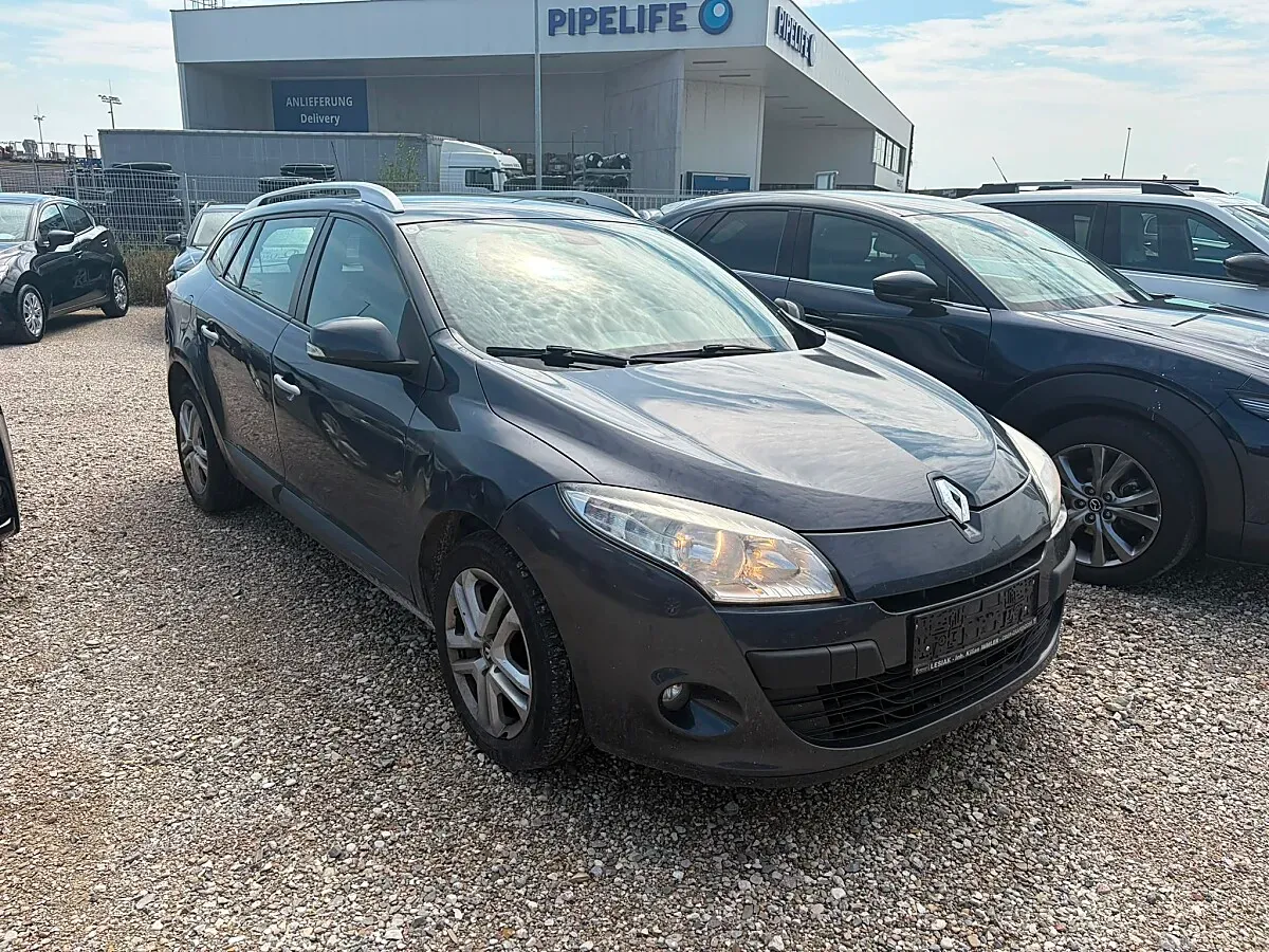 Renault Megane 2010 photo 2