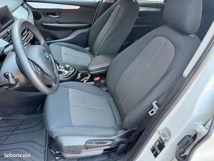 BMW 218I Gran Tourer 2019 photo 4