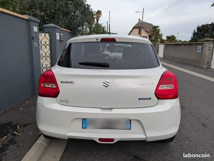 Suzuki Swift 2019 photo 2