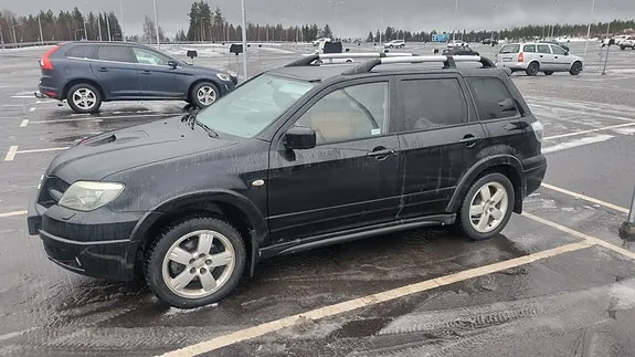 Mitsubishi Outlander 2006 photo 2