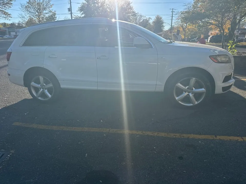 Audi Q7 2012 photo 5