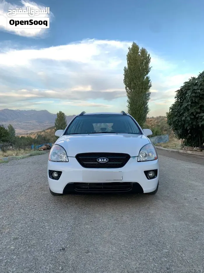 Kia Carens 2008 photo 2