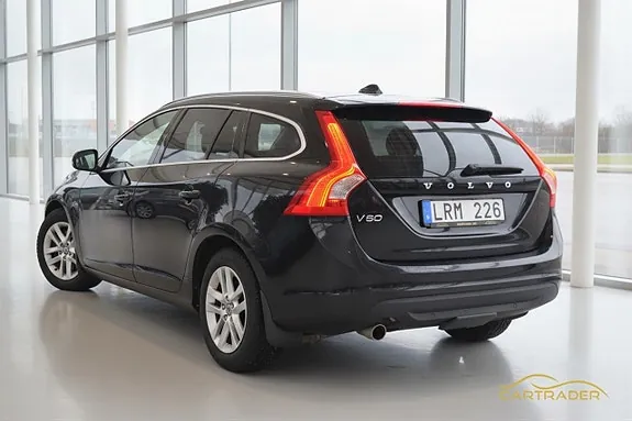 Volvo V60 2011 photo 2