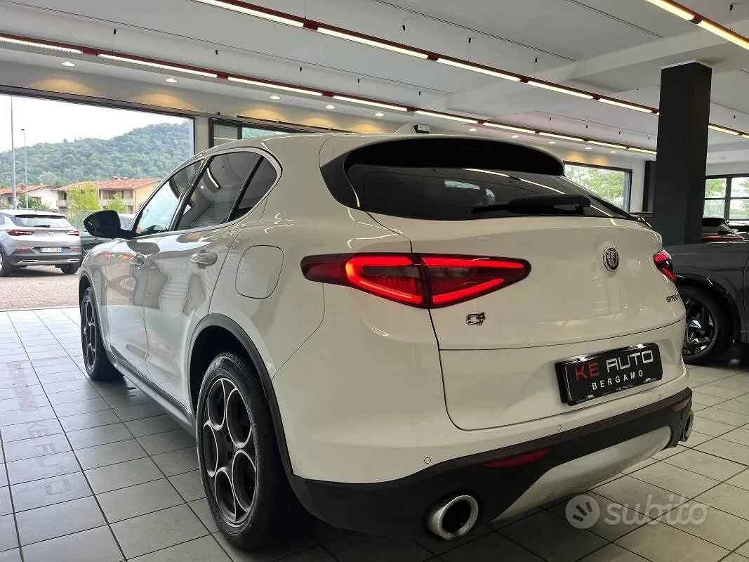 Alfa Romeo Stelvio 2018 photo 4