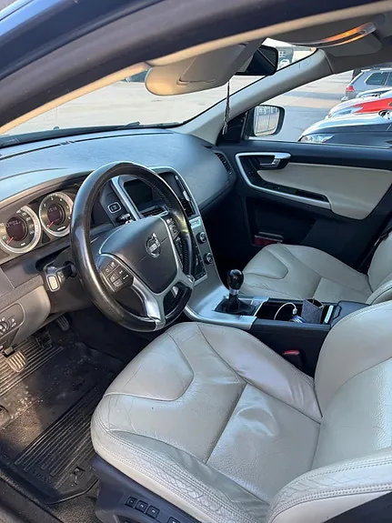 Volvo Xc60 2011 photo 2