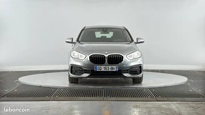 BMW Série 1 2023 photo 2