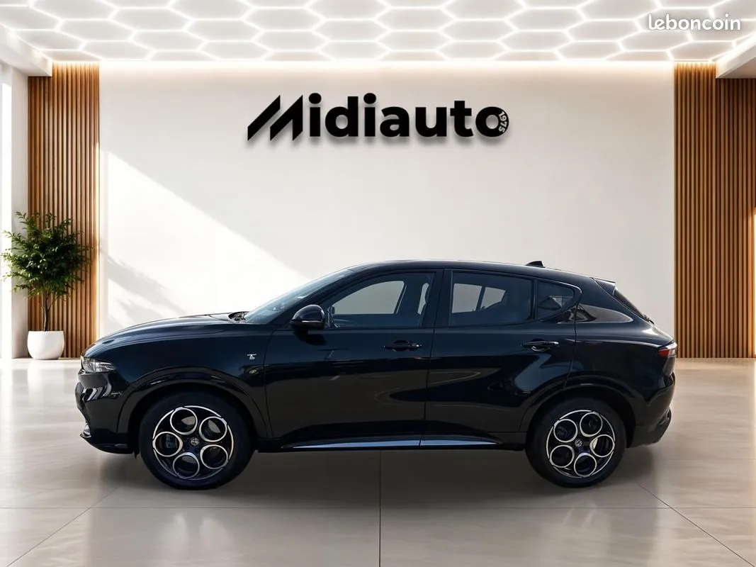 Alfa Romeo Tonale 2024 photo 2