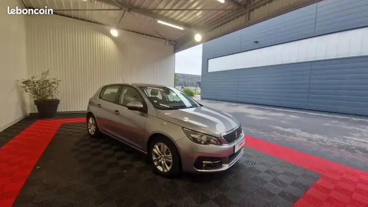 Peugeot 308 2021 photo 3