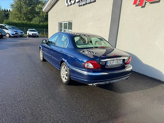 Jaguar X-Type 2004 photo 5