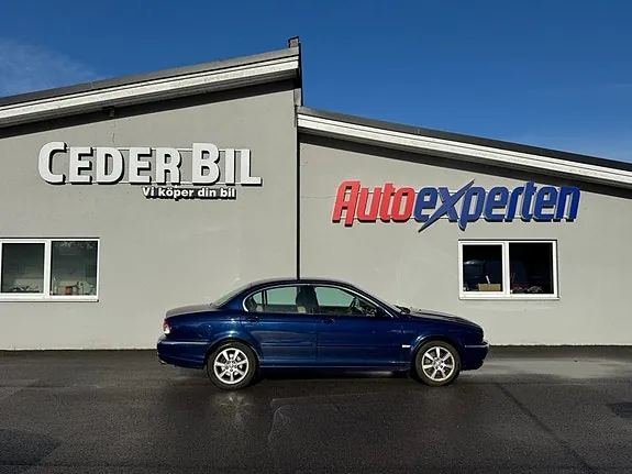 Jaguar X-Type 2004 photo 2