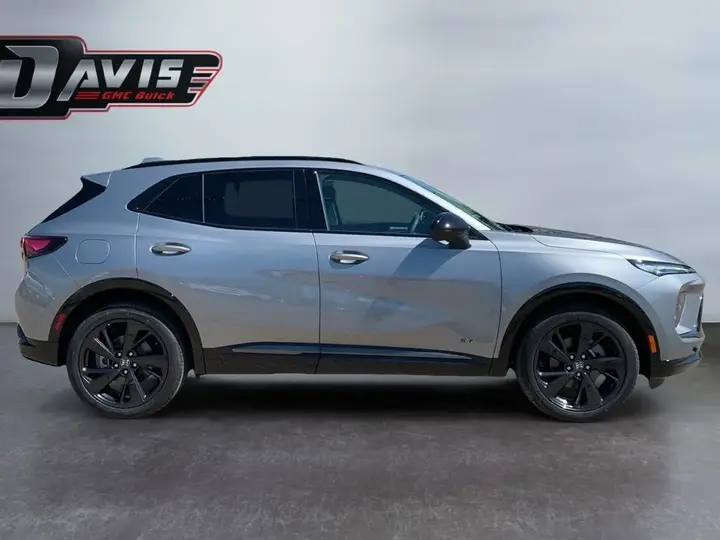 Buick Envision 2026 photo 5