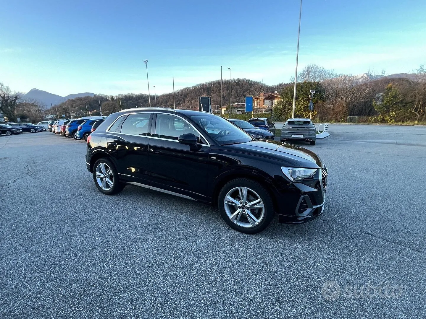 Audi Q3 2021 photo 2