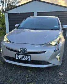 Toyota Prius 2016 photo 2
