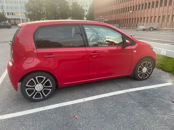 Volkswagen Up 2013 photo 3