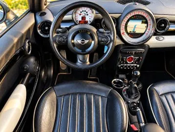Mini Cooper S 2013 photo 2