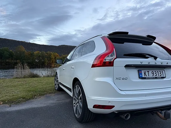 Volvo Xc60 2017 photo 5