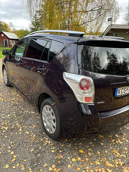 Toyota Verso 2009 photo 3
