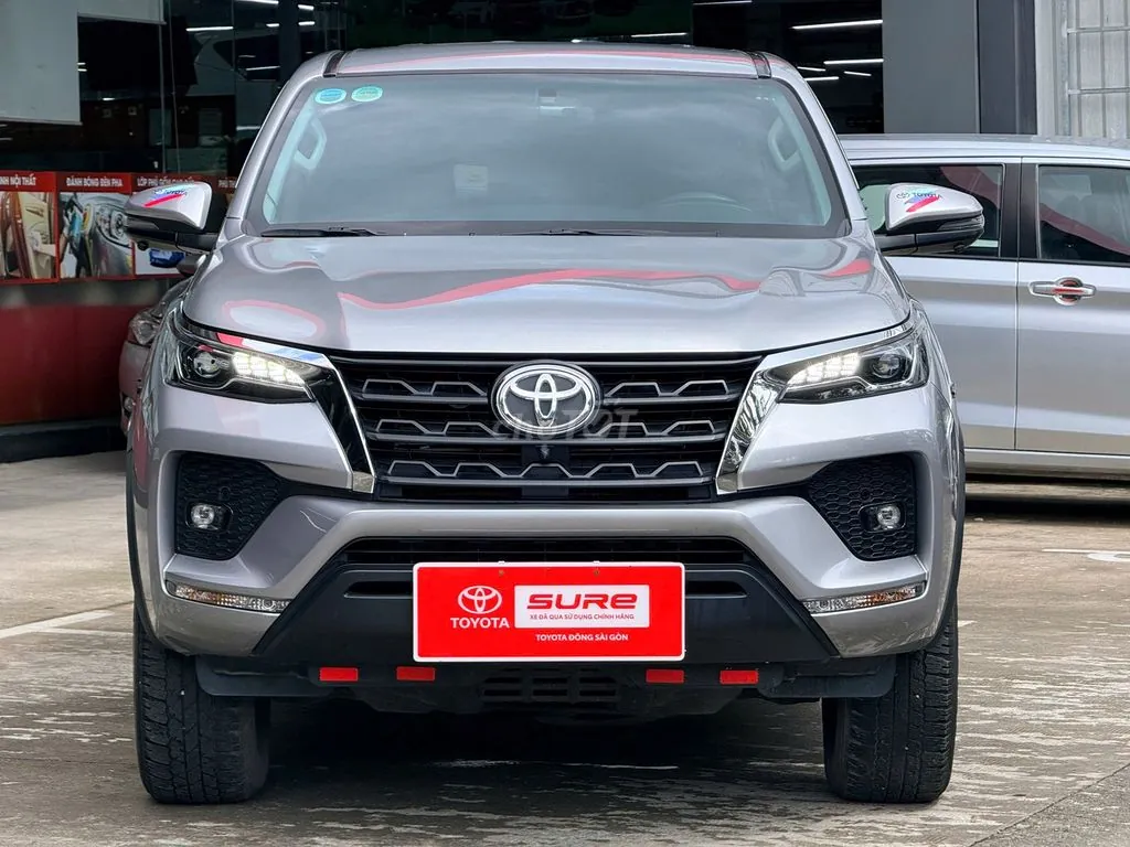 Toyota Fortuner 2024 photo 4