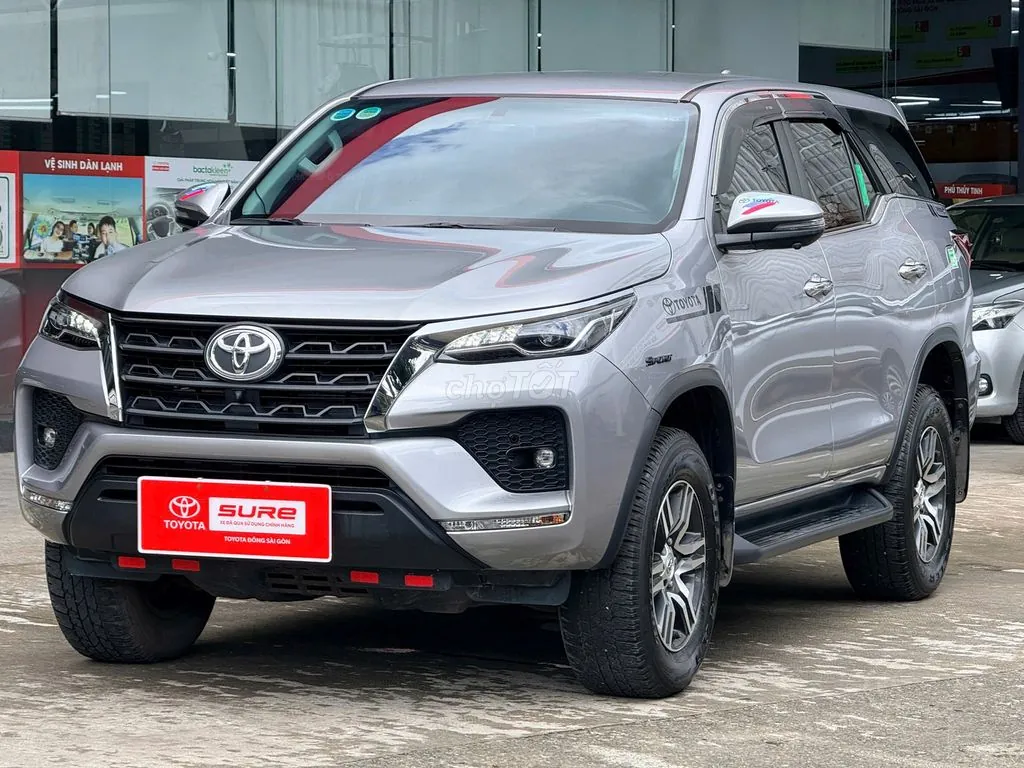 Toyota Fortuner 2024 photo 2